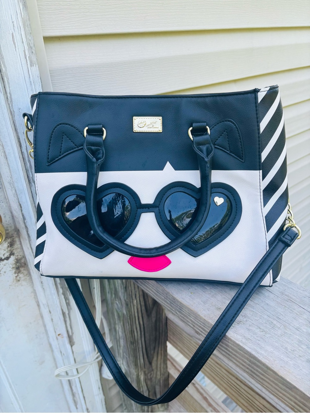 Kate Spade Black & White Heart Sunglasses Satchel - Kate Spade